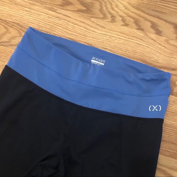 2(X)IST Capri leggings - Picture 3 of 6